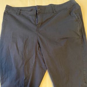 Capri pants